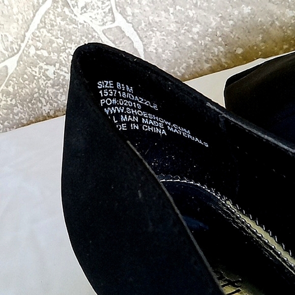 STATUES SHOES - Picture 5 of 6